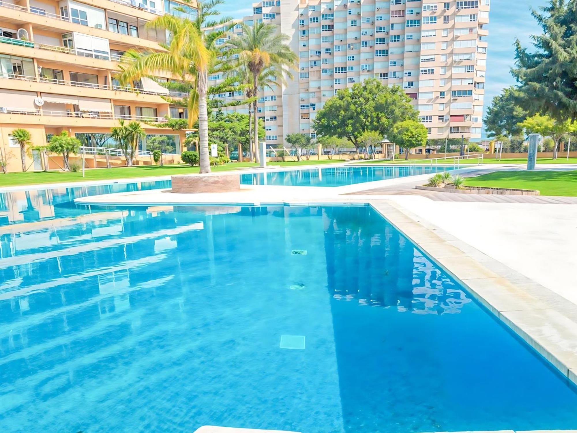 Apartamento Cozy Flat With Sea Views La Torre Torremolinos Exterior foto